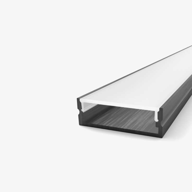 Crni nadgradni aluminijski profil za LED traku opalno bijeli difuzor 30 x 10 x 25 mm